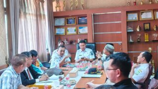 Warga Cipondoh Makmur Kota Tangerang Tuntut Kejelasan Status Ketua RW Terpilih