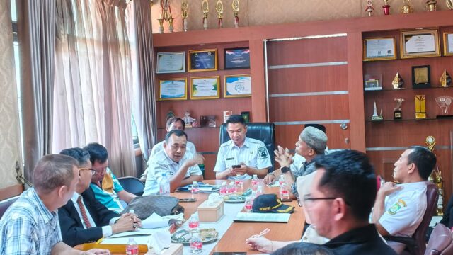 Warga Cipondoh Makmur Kota Tangerang Tuntut Kejelasan Status Ketua RW Terpilih